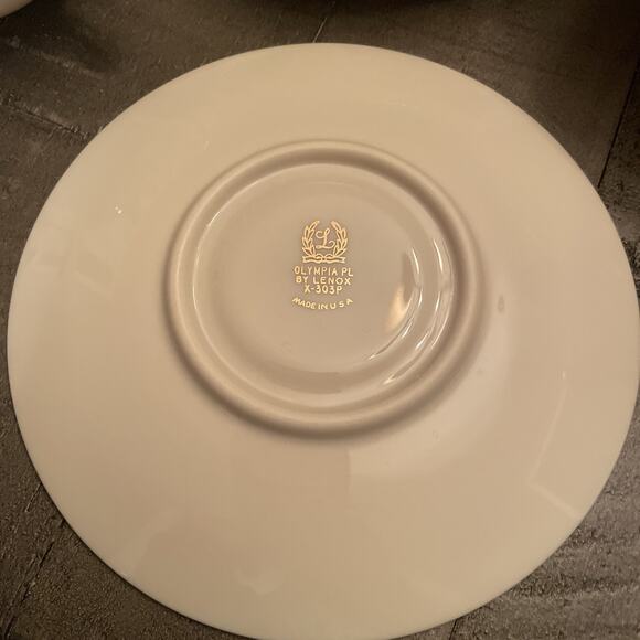 Olympia Platinum by Lenox Flat Cup & Saucer Set of 4 USA White w/ Silver Rim - Picture 9 of 10